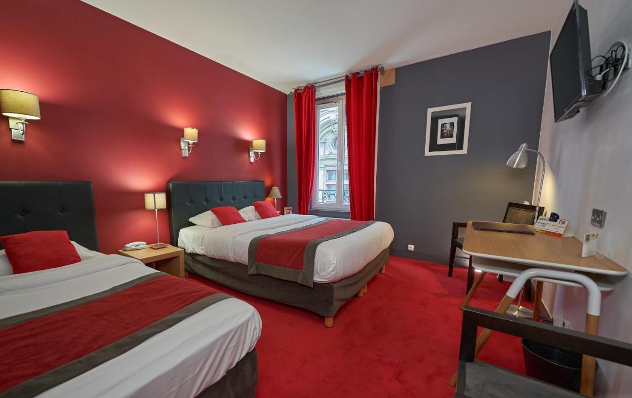 Logis Hotel Du Theatre Tours Exterior photo